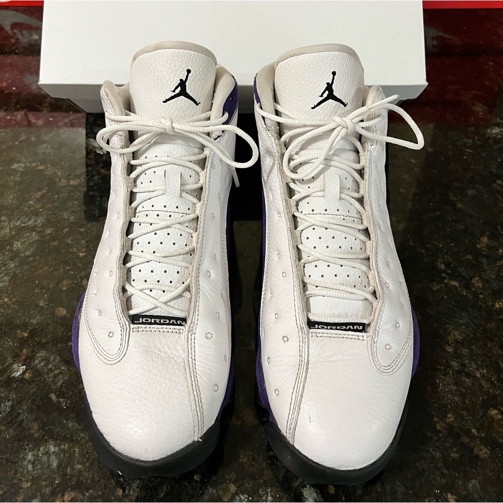 Air Jordan 13 Retro Men's Size 11 / Women's Size 12.5) OG XIII Kobe Court Purple